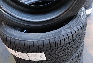 bridgestone-dueler-hl-alenza-plus-vs-michelin-ltx