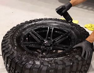 water-based-tire-shine