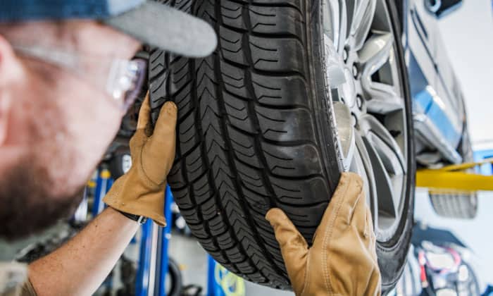 10-Useful-Tips-for-Choosing-the-Right-Tire